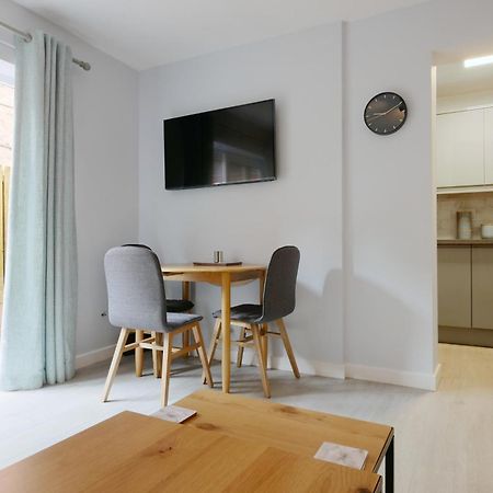 Crewe Short Lets 1 Victoria Court, Crewe Appartement Buitenkant foto